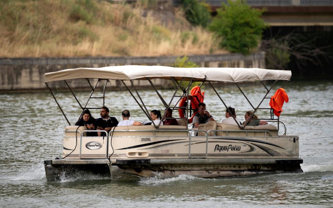 What Type of Boat Should You Rent in Parker, AZ?