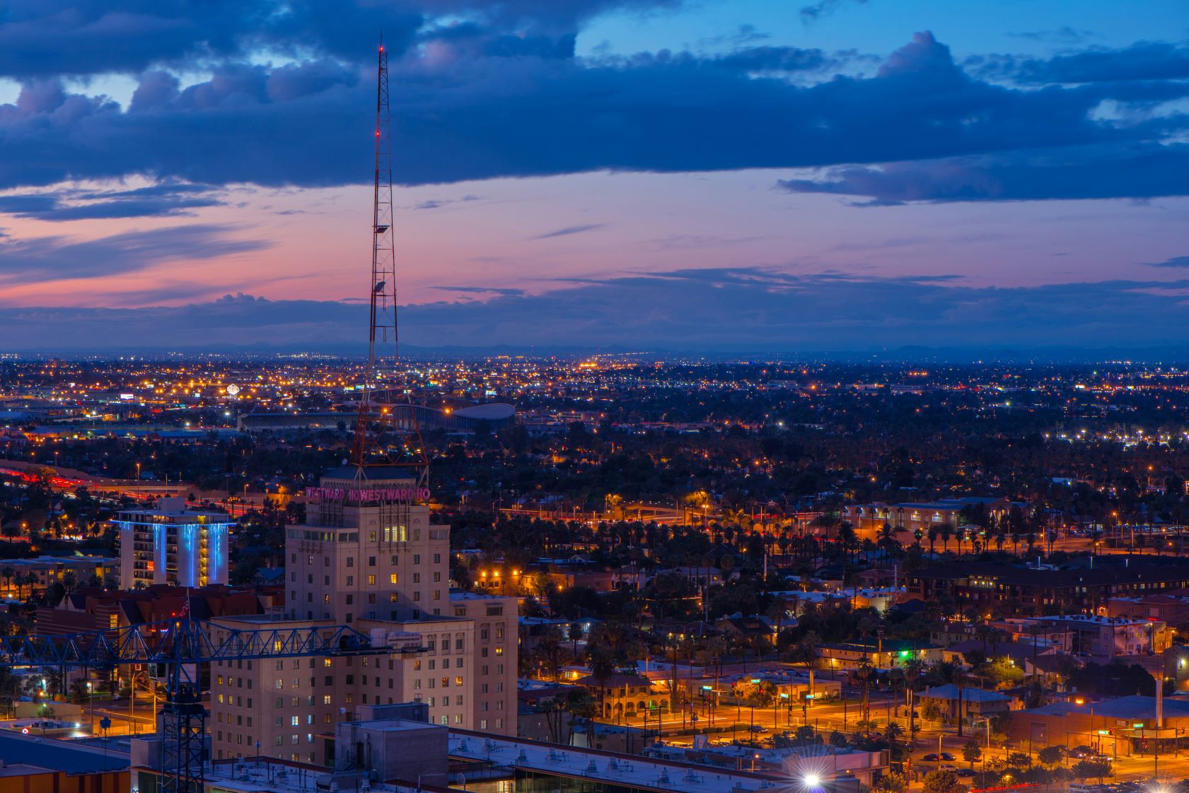phoenix skyline at night